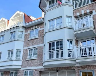 Residentie Square - Nieuwbouw - 50 m van de zee - Knokke-Heist - Gebouw