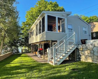 Cozy Cottage at South Hero - South Hero - Building