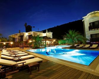 Ipek Garden Palace Residence - Bodrum - Pool