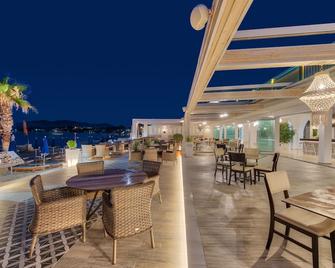 Mandala Seafront Suites - Laganas - Restaurant