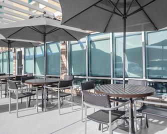 Towneplace Suites By Marriott Tehachapi - Tehachapi - Патіо
