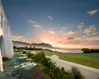 The Marine Hermanus - Hermanus - Binnenhof