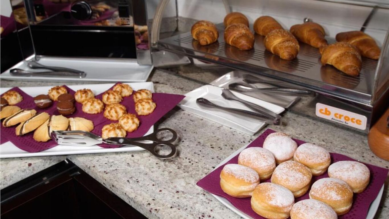 Hotel Marco Polo Airport Hotel