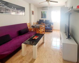 Pet Friendly Apartment In Torrevieja - Torrevieja - Living room