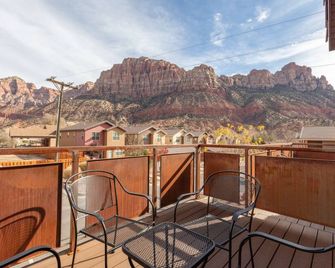 Springdale Townhome 1 - Springdale - Balcony