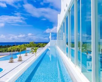 Santorini Hotel&villas Miyakojima - Miyakojima Island - Басейн