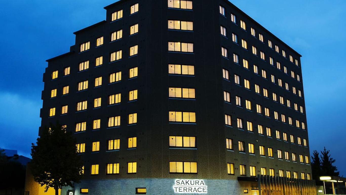 ساكورا تيرس