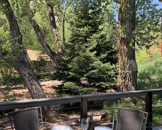 Beautiful Cabin on Curchara River - La Veta - Balcony
