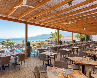 Roda Beach Resort & Spa - Roda - Restaurant