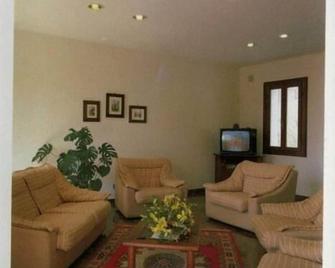 Albergo Volpara - Mussolente - Sala de estar