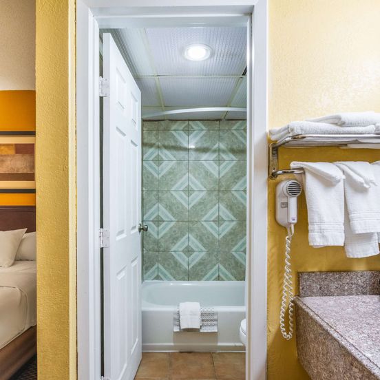 Americas Best Value Inn Elk City image 1