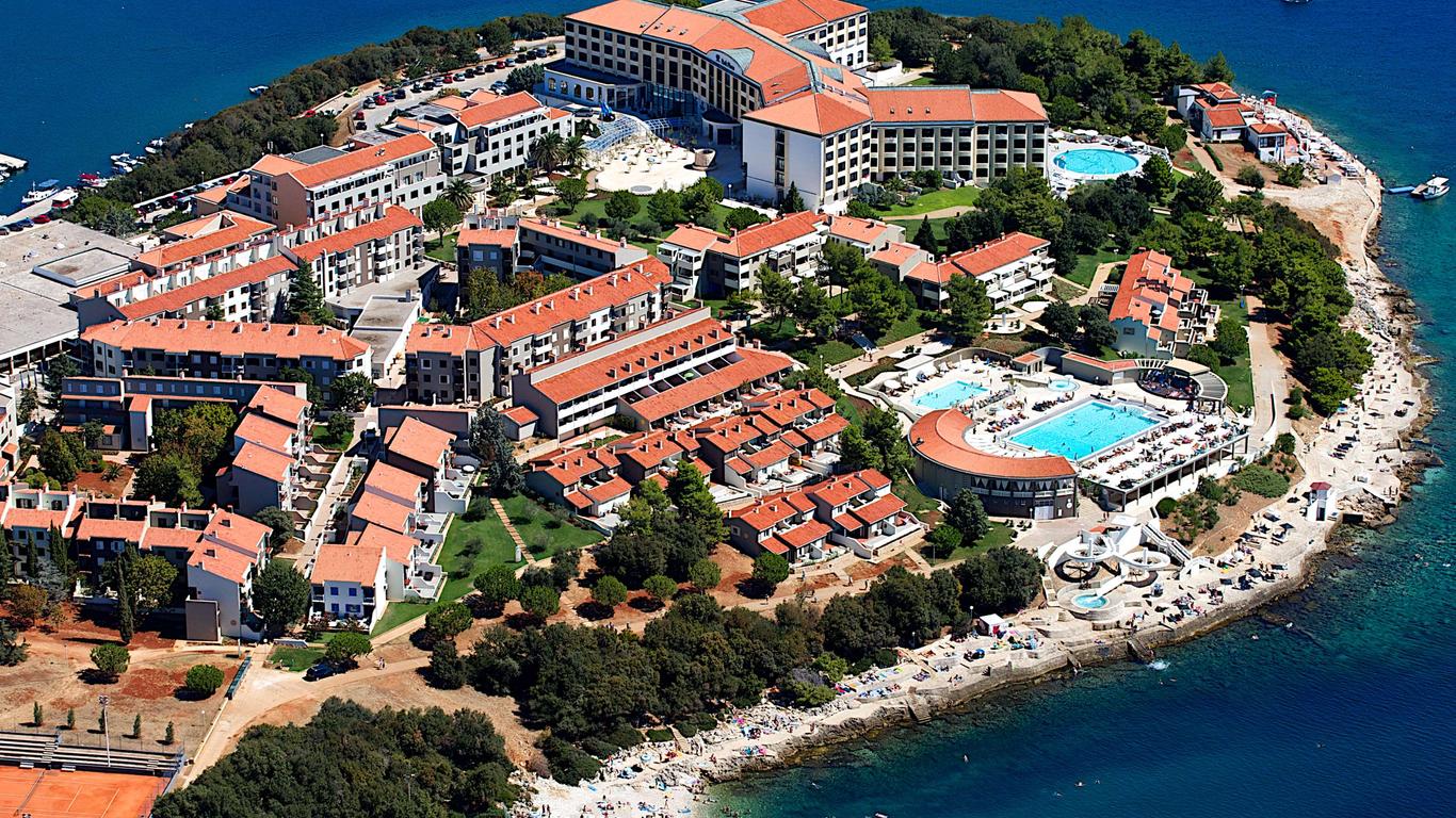 بارك بلازا فيروديلا بولا