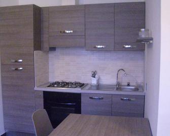 Casa Vacanze Lory - Monterotondo - Cucina
