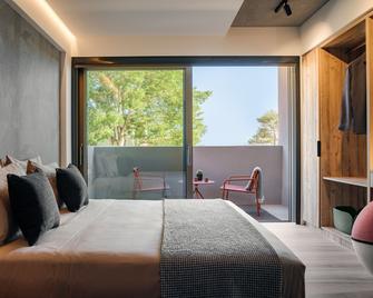 3 Olive Trees - Anávyssos - Bedroom