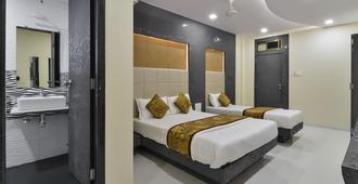 Hotel Aroma - Mumbai - Bedroom