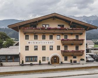 Gasthof Schmalzerhof - Kolsass - Budova