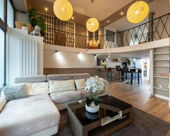 Beau Loft Lorient - centre ville - Lorient - Sala de estar