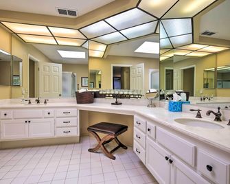 Golf Resort Getaway with Pool Access in Palm Desert - Palm Desert