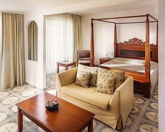 The Cliff Beach & Spa Hotel - Obzor