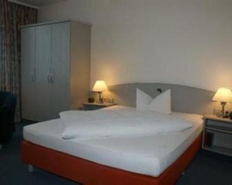 Hotel Townhouse - Hoppegarten - Schlafzimmer
