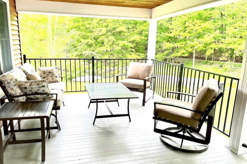 Exclusive Quiet Lake House Retreat Near Elk Mountain