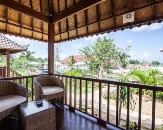 The Cubang Huts Lembongan - Nusa Penida - Parveke