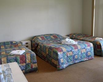 Royal Hotel Orange - Orange - Bedroom