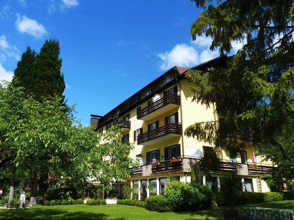Strandhotel Prinz - Ossiach - Gebäude
