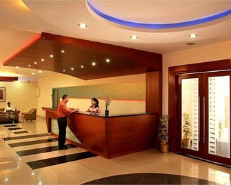 Chairman's Resort - באנגאלור - דלפק קבלה