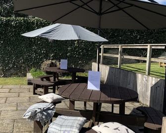 The Turks Head - Morpeth - Patio