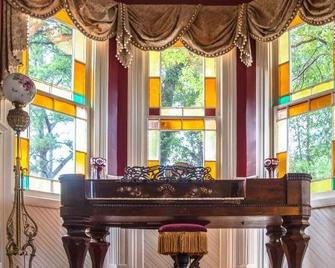 Flowertown Bed And Breakfast - Summerville
