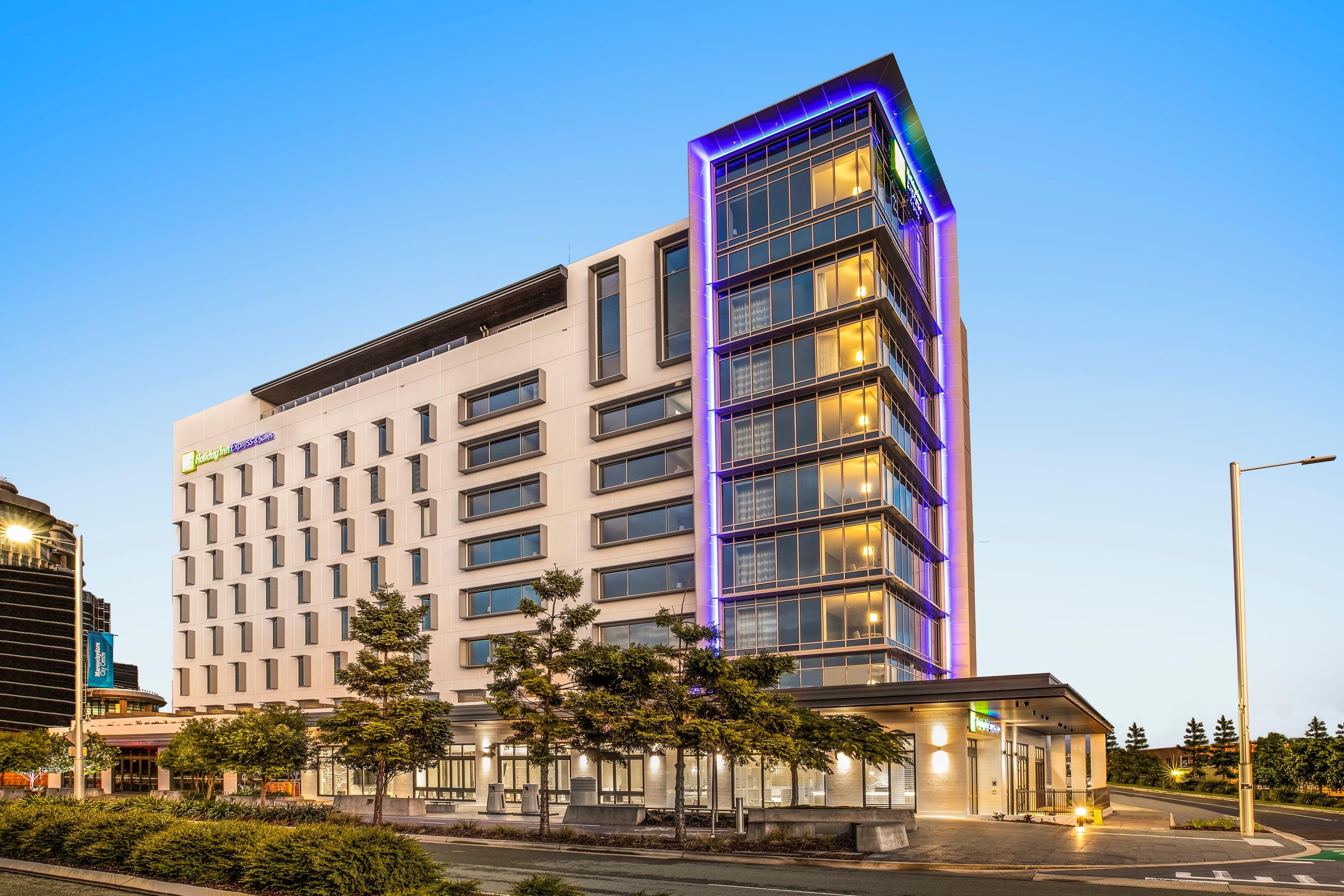 Holiday Inn & Suites Sunshine Coast by IHG - Maroochydore - Edificio