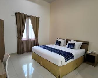 Tanto Hotel - Waingapu - Habitación
