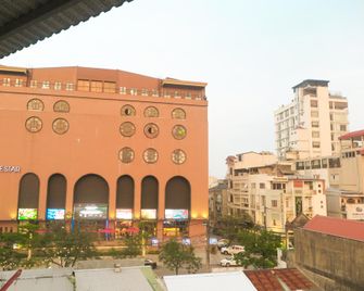 Binh An Hostel - Huế - Gebäude