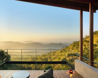 Wishing Tree Boutique Resort and Spa - Haputale's Panoramic Hideaway - Haputale - Balcón