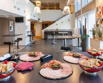 Mercure Grenoble Centre Porte Des Alpes - Grenoble - Buffet