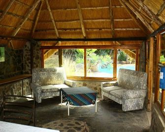 Superb tropical setting 3 - Bulawayo - Living room