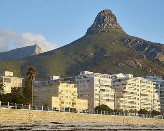 First Group Riviera Suites - Cape Town - Outdoors view