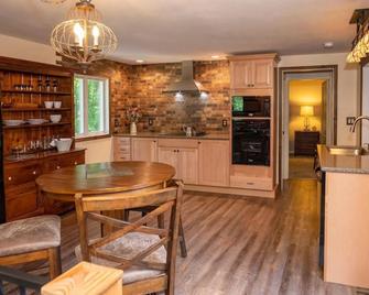 Red Fox Run B&B - Cazenovia - Comedor