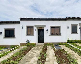 Charming house, fully equipped. Pet-Friendly! - San Miguel - Budova