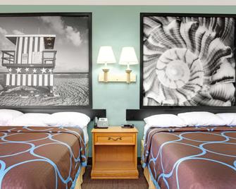 Super 8 by Wyndham St. Augustine - סנט אוגוסטין - חדר שינה