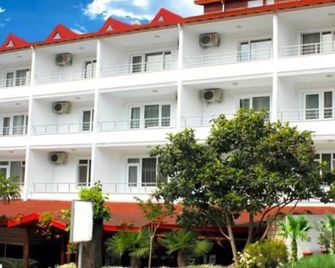 Green Moringa Termal Hotel - Termal - Building