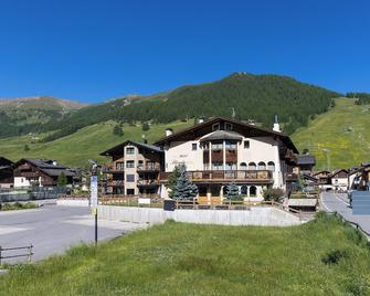 Hotel Flora - Livigno - Bygning
