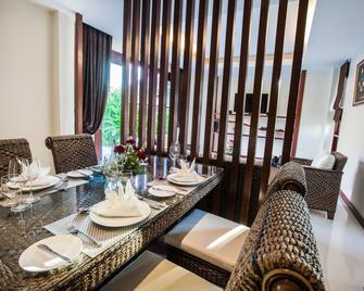 T-Villa Phuket Nai Yang Beach - Sakhu - Sala pranzo