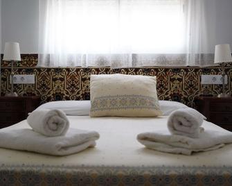 Hostal Trafalgar - Barbate - Habitación