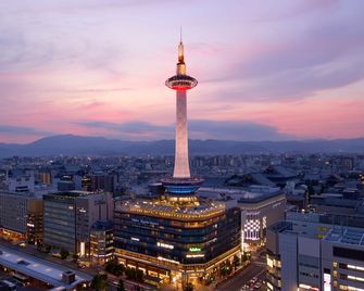 Kyoto Tower Hotel - Kyoto - Outdoor view