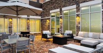 Hyatt Place Canton - Canton - Patio