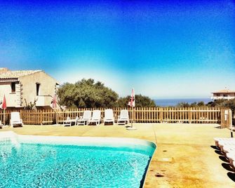 Costa del Turchese - Badesi - Bazén