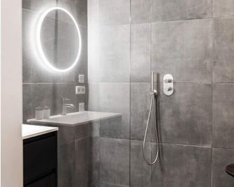 Stylish City Center Villa Tilburg - Tilburg - Bad