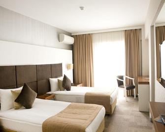 Kalinda Inn Hotel - Cesme - Bedroom